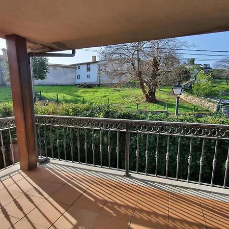Ap El Cachopin Apartment *